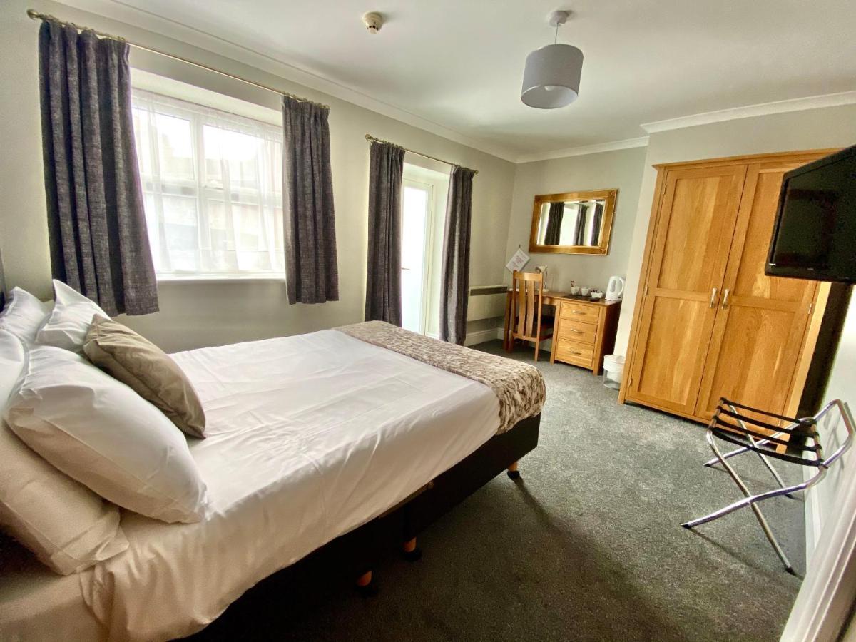 Jeffersons Hotel & Serviced Apartments (Adults Only) Barrow-in-Furness ภายนอก รูปภาพ