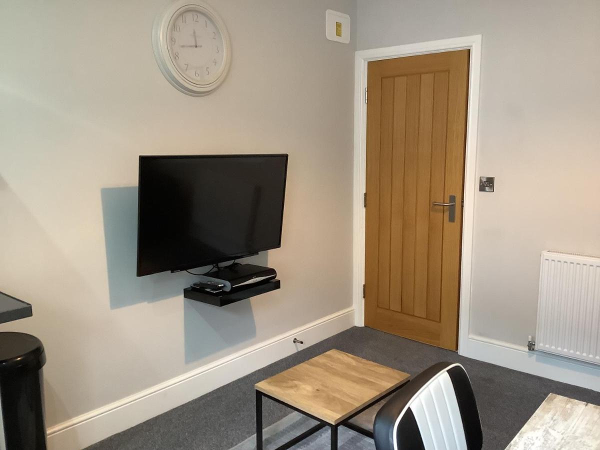 Jeffersons Hotel & Serviced Apartments (Adults Only) Barrow-in-Furness ภายนอก รูปภาพ