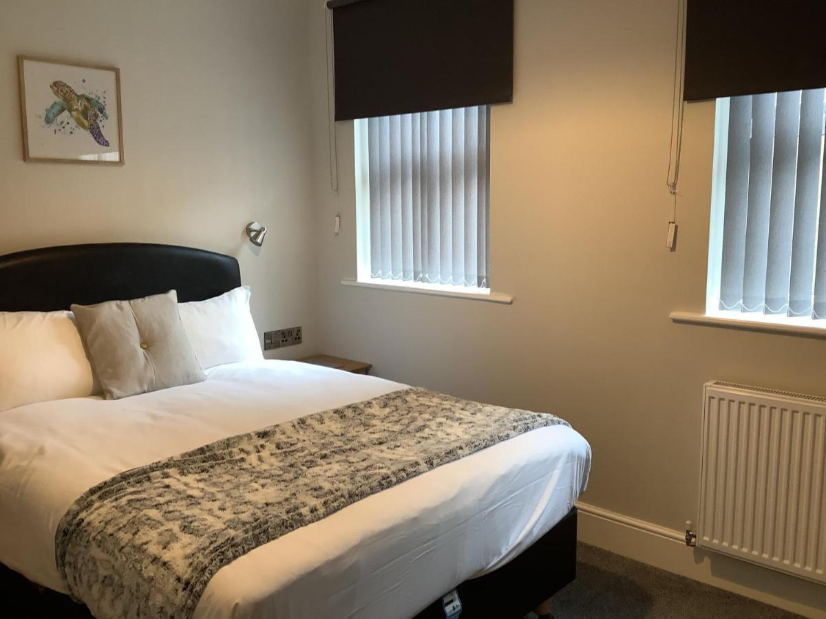 Jeffersons Hotel & Serviced Apartments (Adults Only) Barrow-in-Furness ภายนอก รูปภาพ