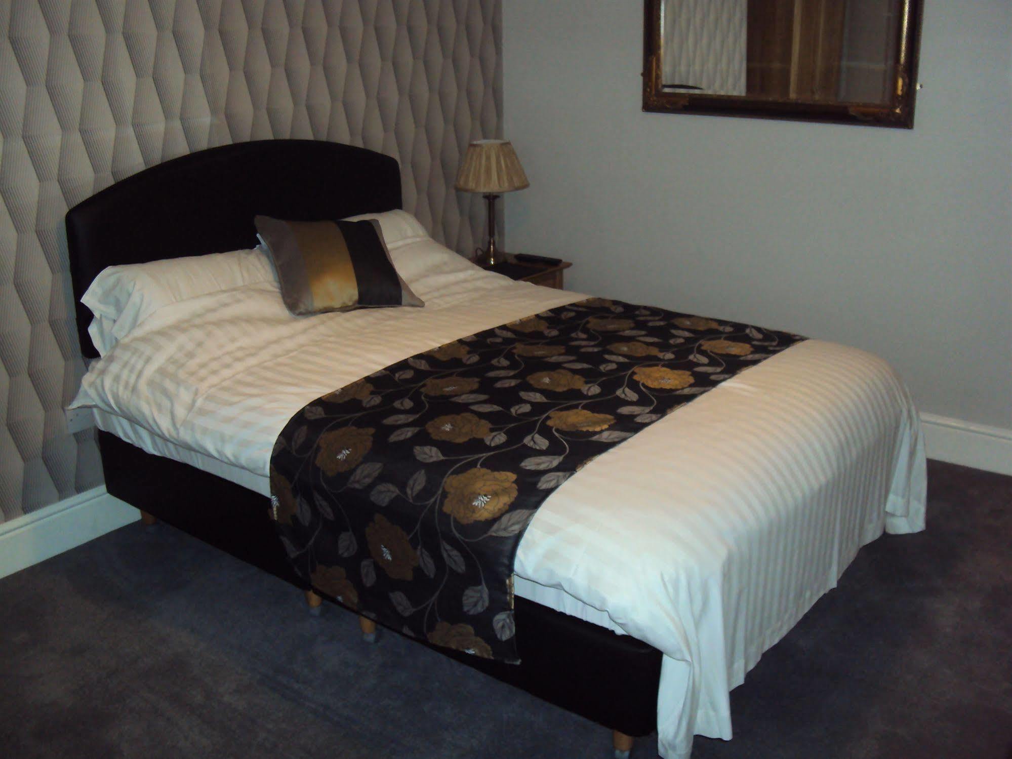 Jeffersons Hotel & Serviced Apartments (Adults Only) Barrow-in-Furness ภายนอก รูปภาพ